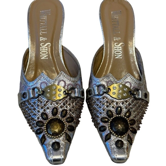Whittall & Shon Embellished Pointed Toe Slip On Heels Silver Size 7 NWT - Picture 2 of 12